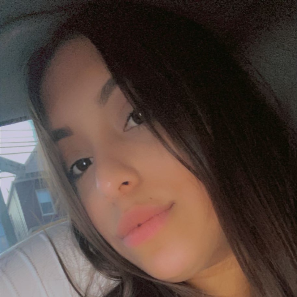 Meet your Posher, Mayra